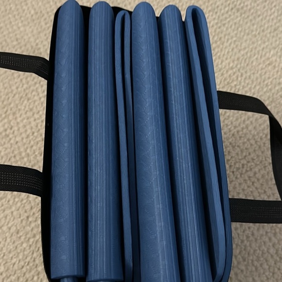 Readaeer Foldable Yoga Mat Set – 2-Pack, 6mm Thick, Non-Slip, with Carrying Bag - Picture 9 of 10